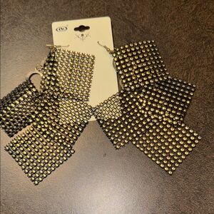 Elegant Gold and Black Mesh Earrings